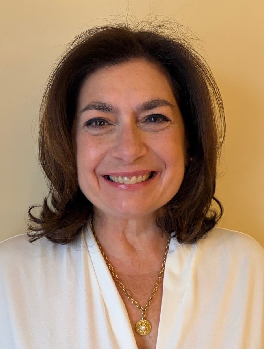 Pina Sciarra - Headshot